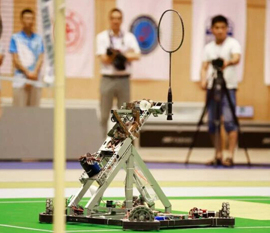 星空体育·（china）官方网站全向轮助阵全国大学生机器人赛-2.jpg